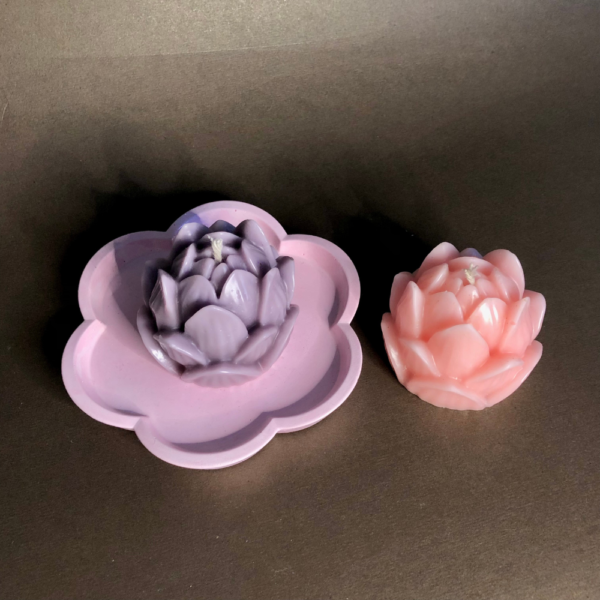 Lotus Flower Candle - Image 2