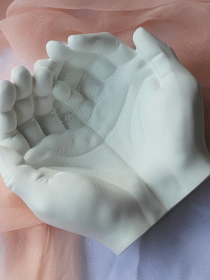 Praying Hands Decorative Piece