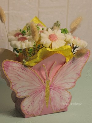 Daisy Candle Bouquet